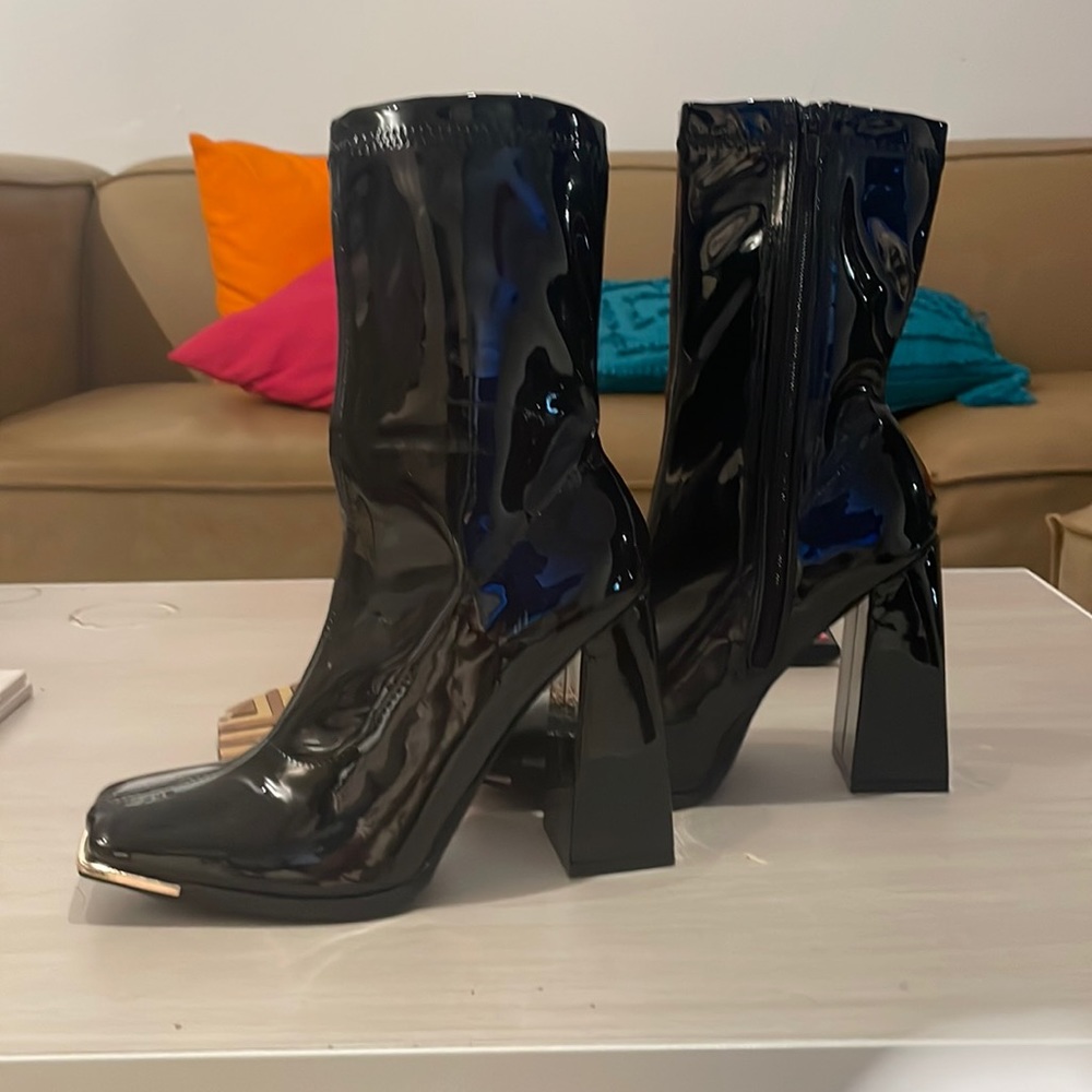 Black leather boots!